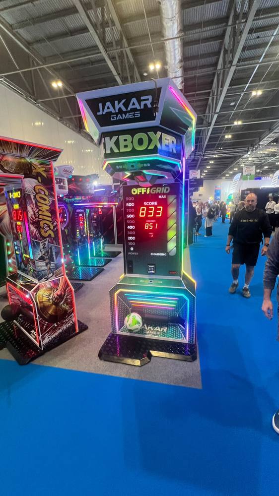 Jakar Games kickboxer machine